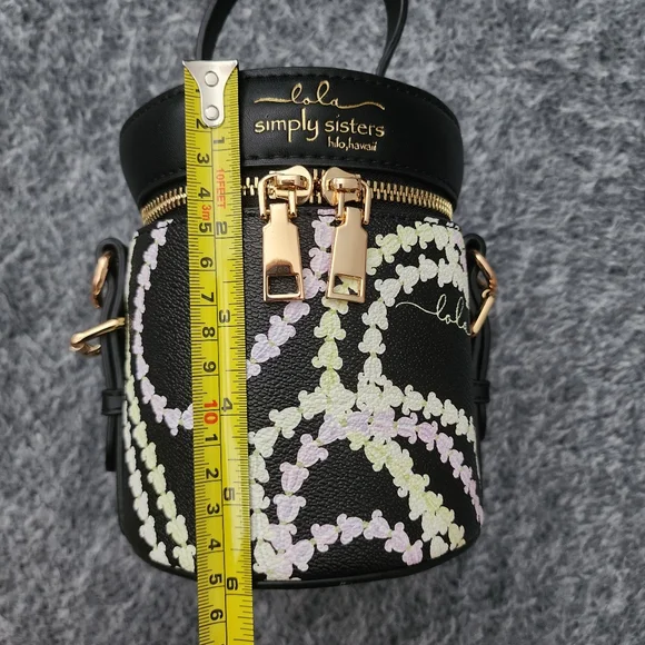 Lola Miller Simply Sisters Crown Flower Round Crossbody Bag Hawaii
